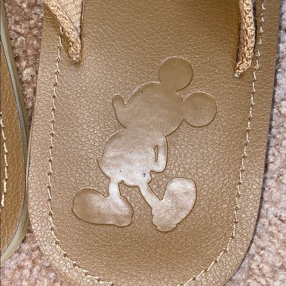 Disney Mickey Mouse Men’s Flip-Flops - Picture 3 of 5